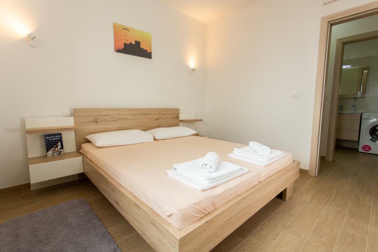 Villa Sara With Sea View And Private Heated Pool Omis Ngoại thất bức ảnh